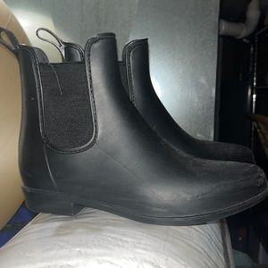 Rain boots from target